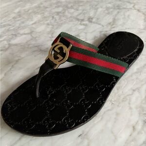GUCCI flip flop sandals